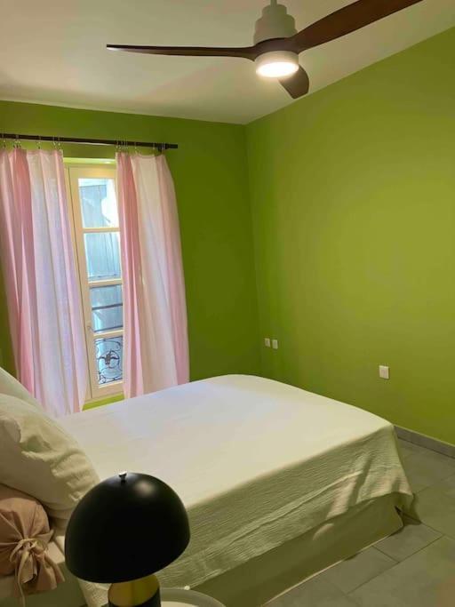 Appartement Ibiz'อาร์ลส์ ภายนอก รูปภาพ